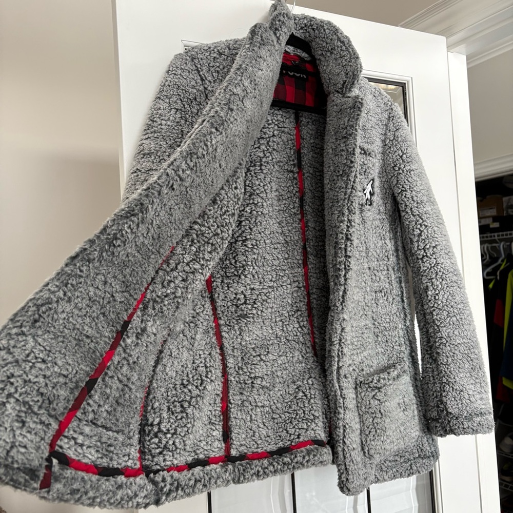 Cozy Gray Sherpa Blazer